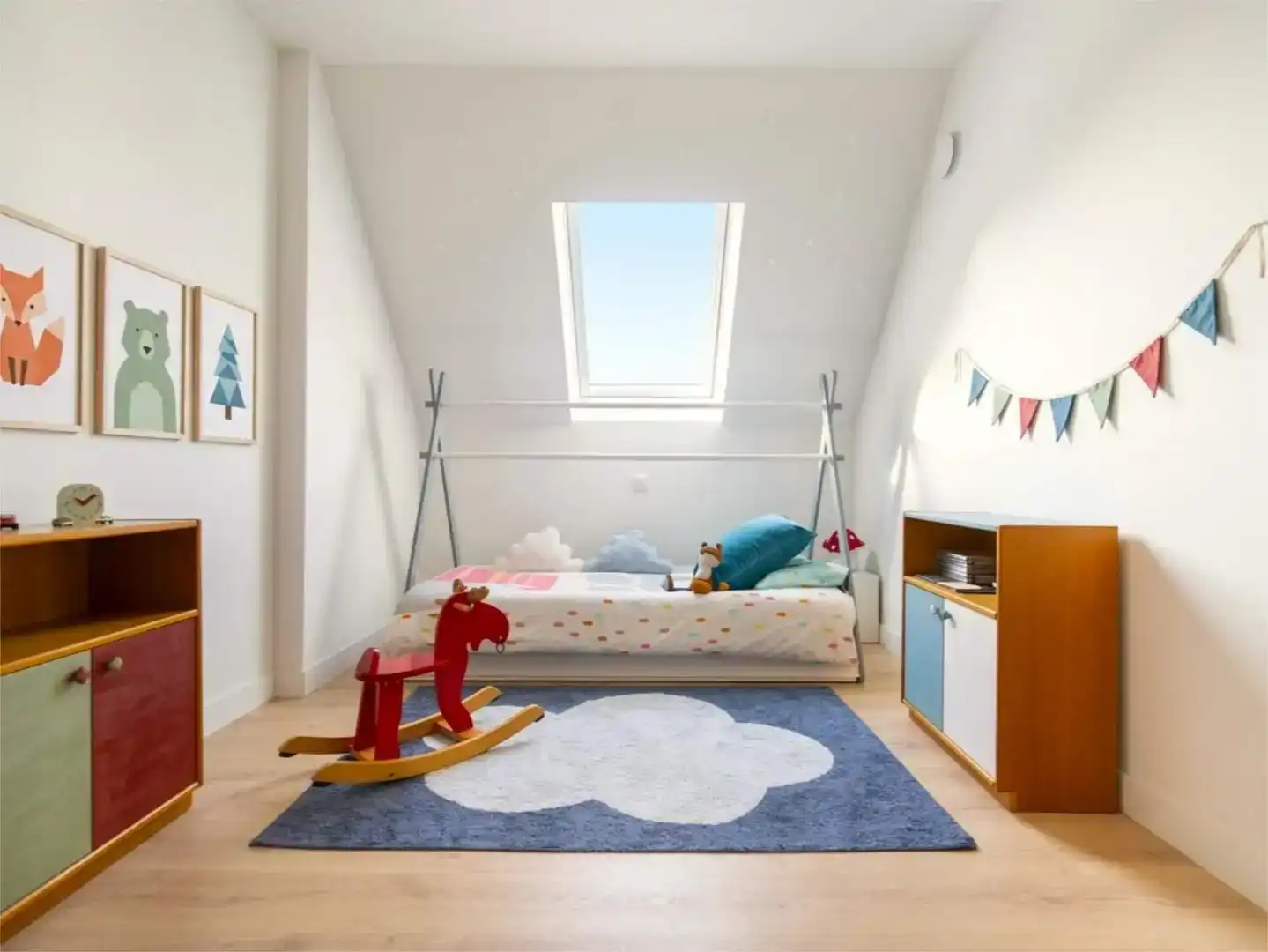Dormitori de Casa o xalet en venda en Vitoria - Gasteiz amb Aire condicionat i Balcó