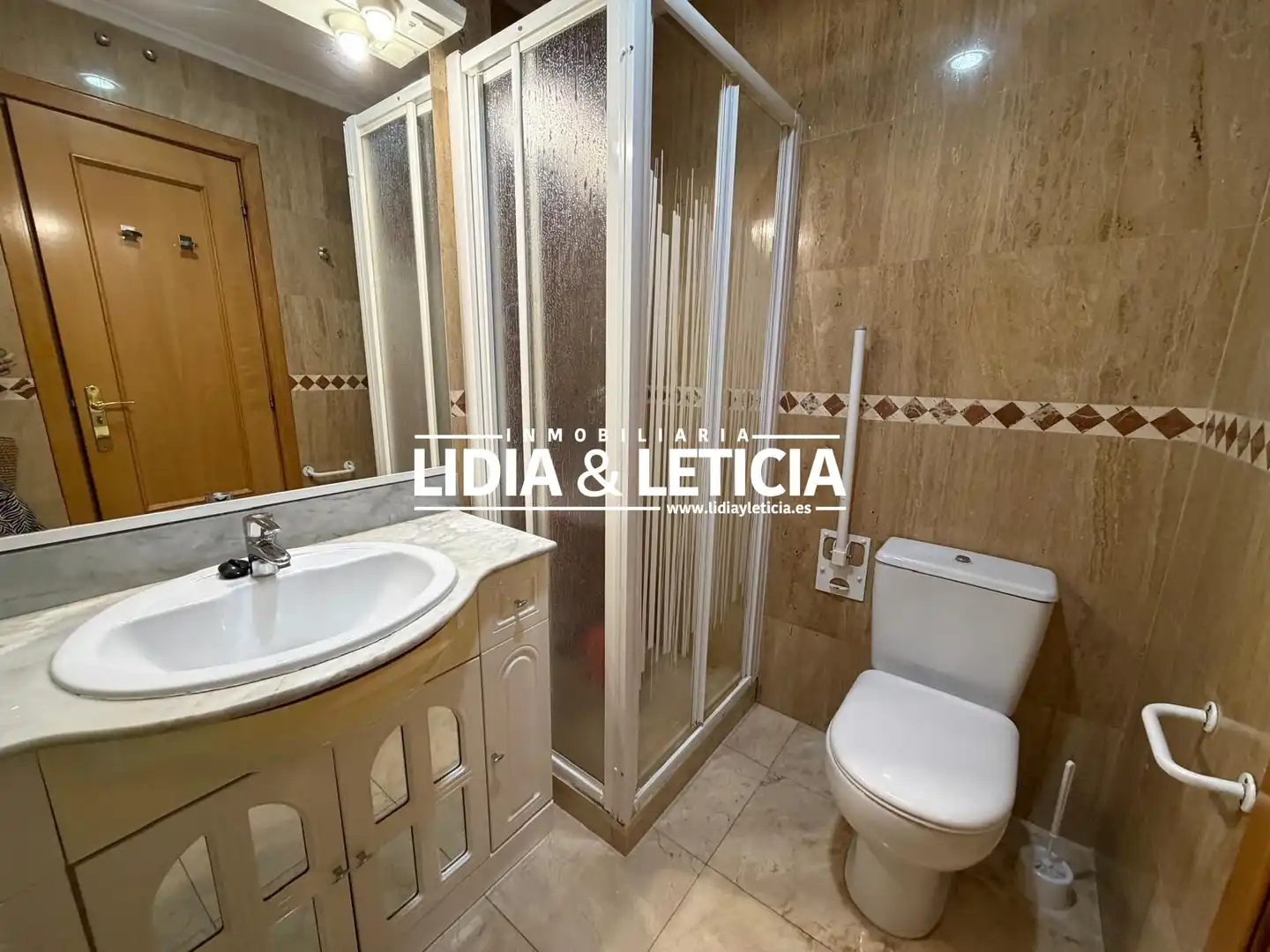 Baño de Piso en venta en Sevilla