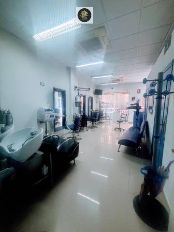 Local comercial en Alquiler en Peñamefecit - Avda Barcelona