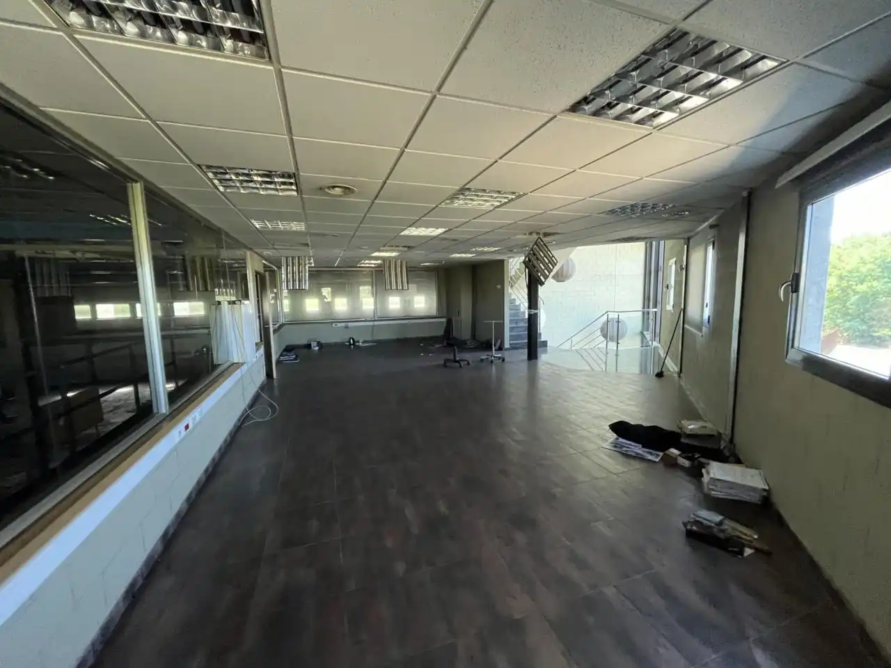 Nave industrial en venta en Manlleu con Alarma