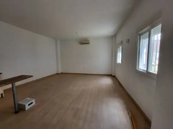 Piso en venta en C/ Alberto Lista, Feria