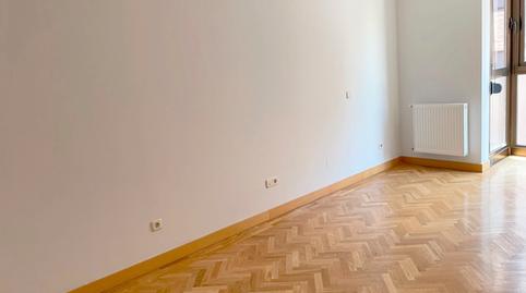 Foto 4 de Piso de alquiler en Calle del Valle del Silencio, Valdezarza,  Madrid Capital