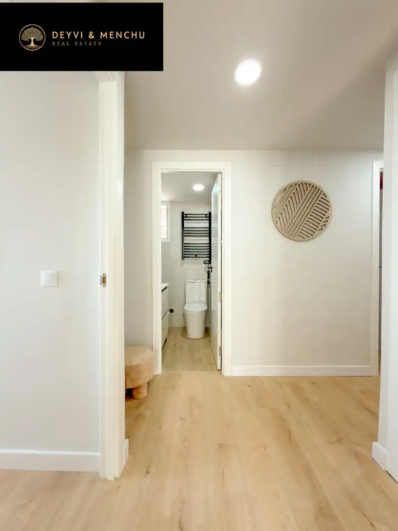 Badezimmer von Wohnung zum Verkauf in Madrid mit Klimaanlage, Heizung und Möbliert