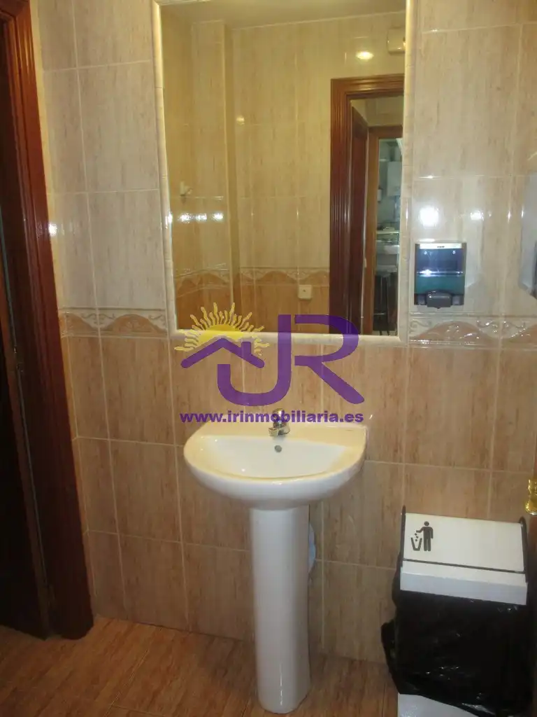 Local comercial en venta en Casco Urbano, imagen 6