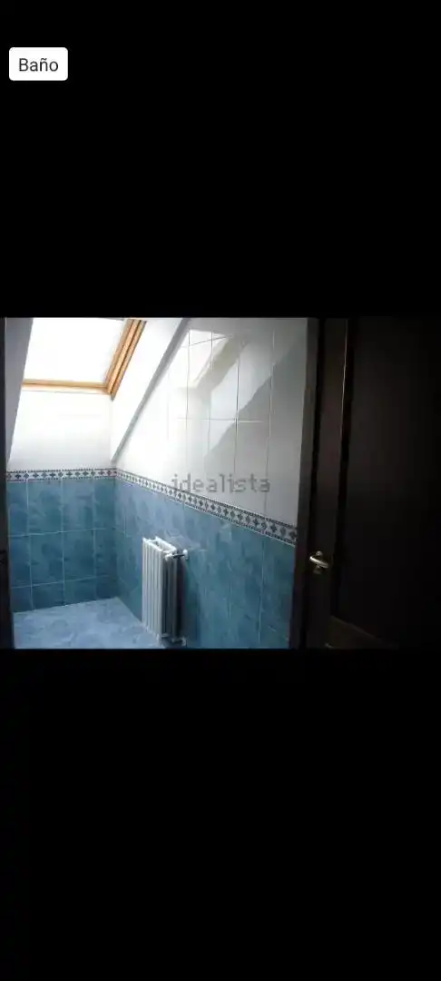 Badezimmer von Maisonette zum Verkauf in Gijón  mit Parkett, Abstellraum und Ofen