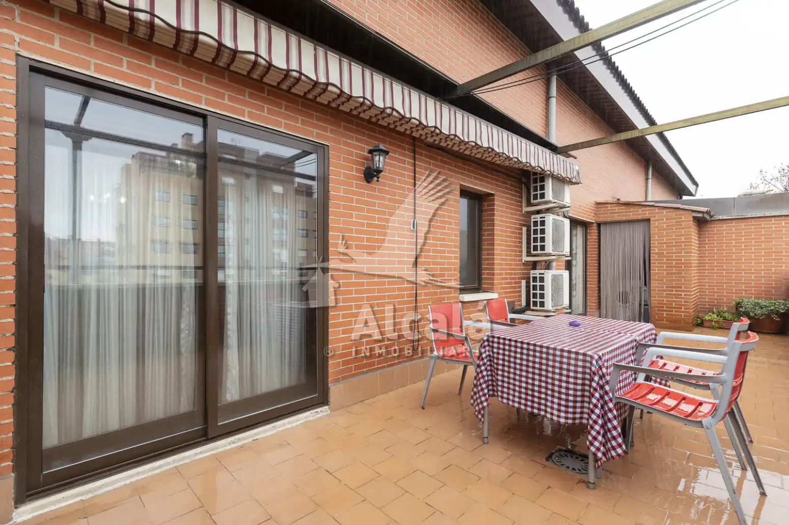 Terraza de Ático en venta en Alcalá de Henares con Aire acondicionado, Calefacción y Terraza