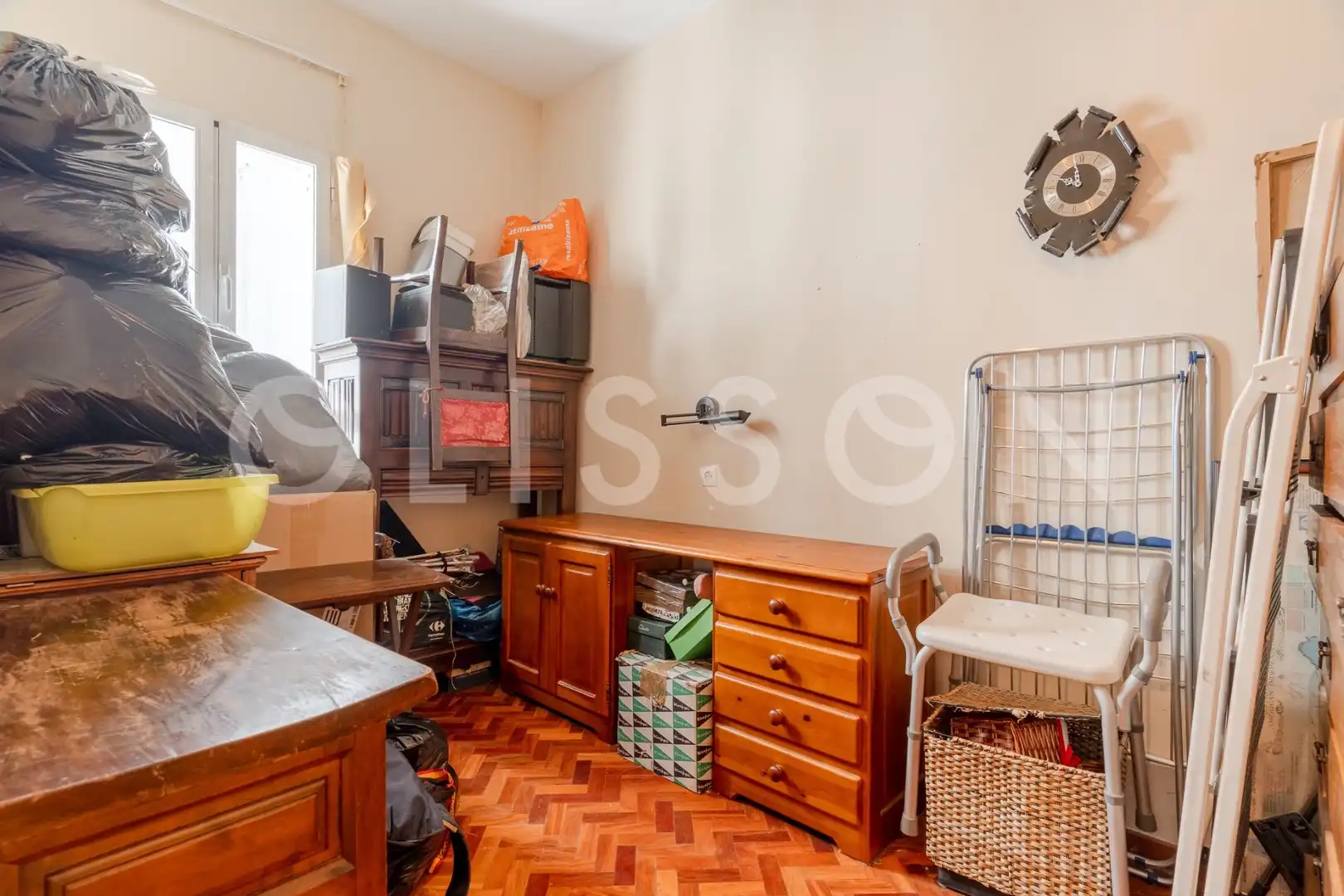Piso en venta en Madrid con Calefacción, Trastero y Amueblado