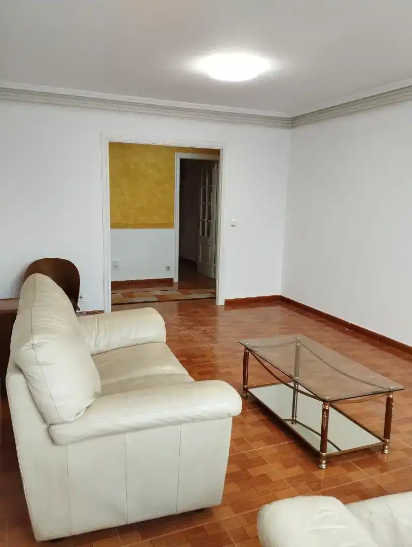 Sala d'estar de Pis en venda en Arteixo amb Traster, Forn i Rentadora