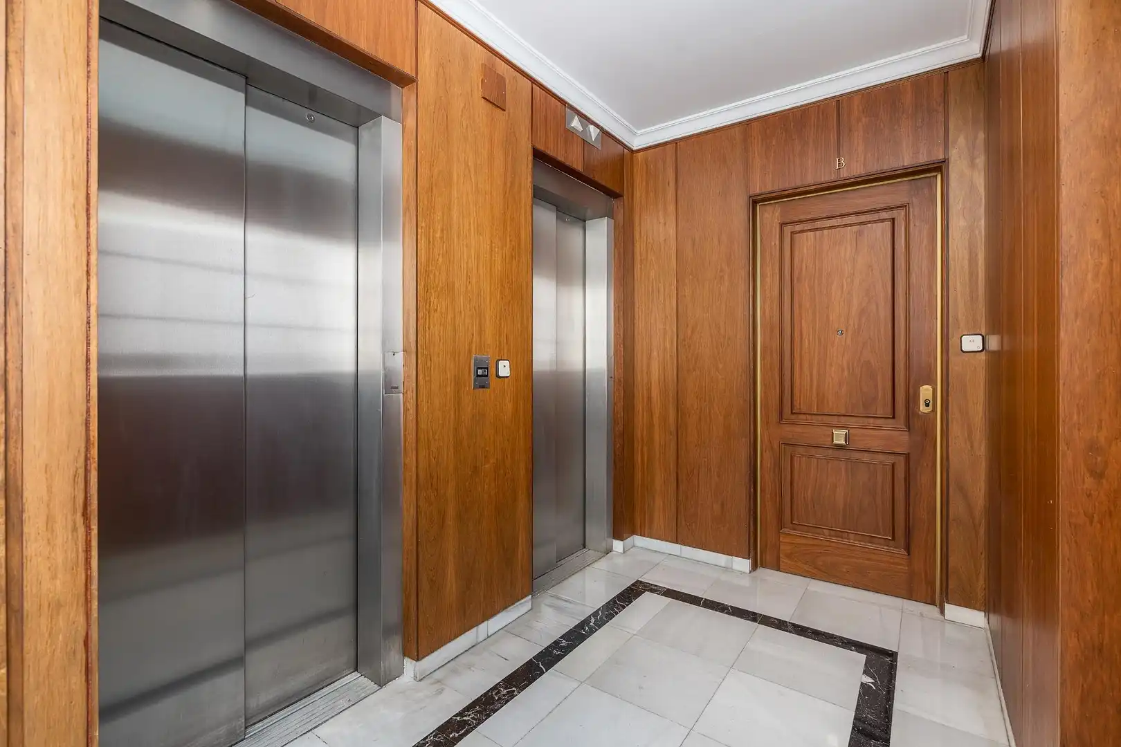 Flat for sale in Granada  with Air Conditioner and Heating