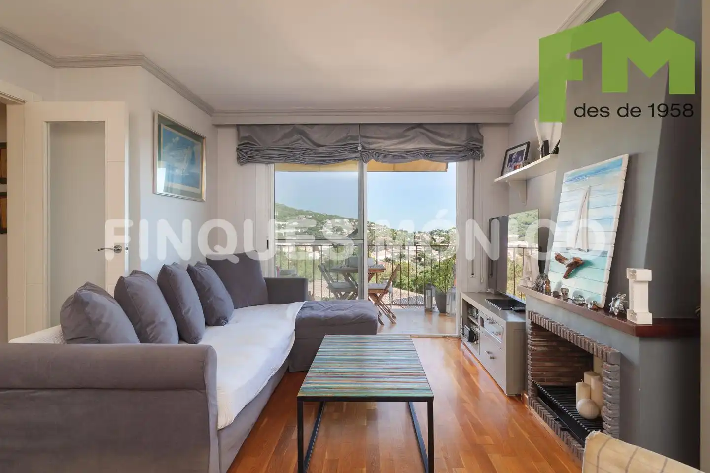 Sala de estar de Piso de alquiler en Teià con Calefacción, Parquet y Terraza