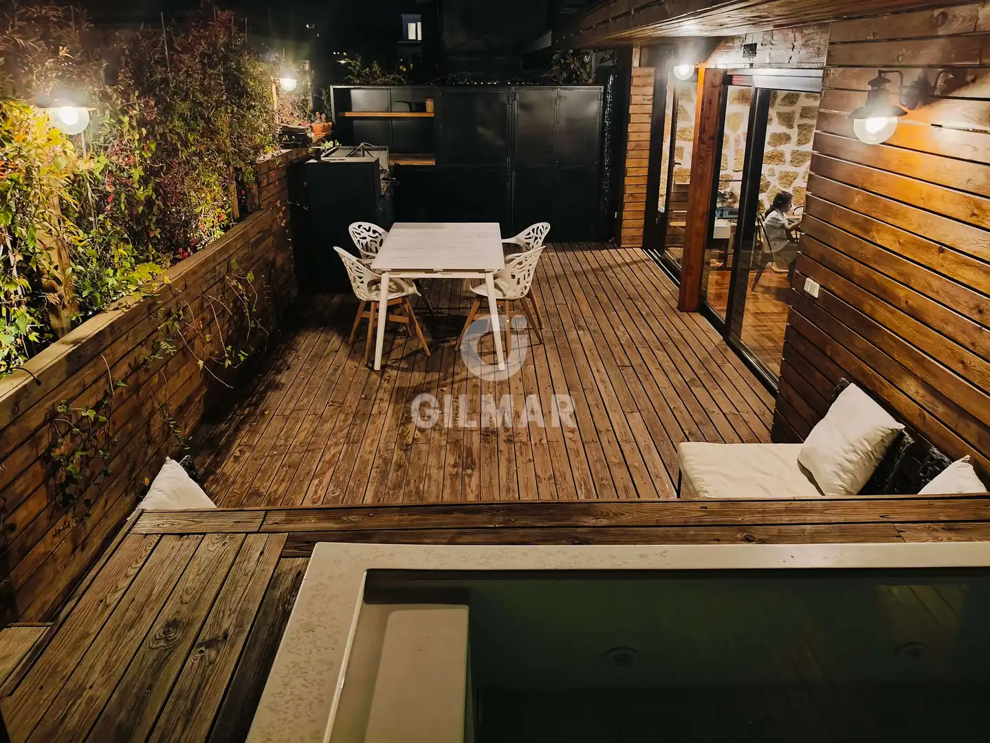 Terraza de Ático en venta en Madrid con Calefacción, Piscina y Balcón