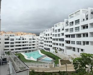 Vista exterior de Apartament en venda en Estepona amb Aire condicionat, Calefacció i Terrassa