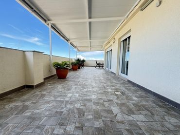 Ático con ascensor en venta en Calle Federico Garcia Lorca