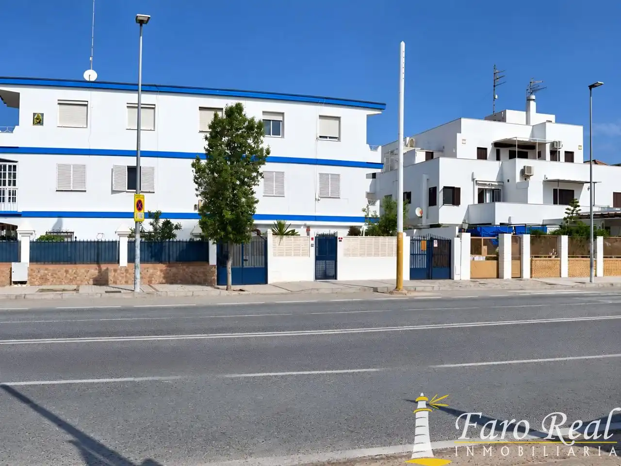 Vista exterior de Apartament de lloguer en Centro - Calzada - Cabo Noval