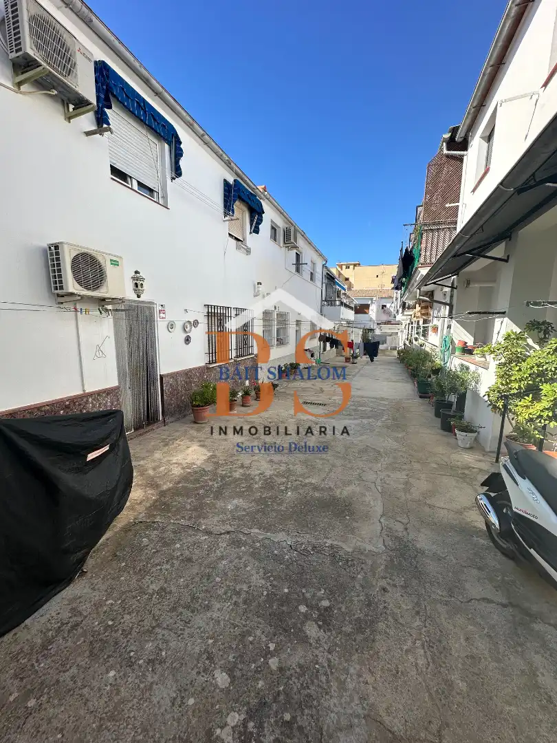 Außenansicht von Erdgeschoss zum Verkauf in Antequera mit Klimaanlage und Möbliert