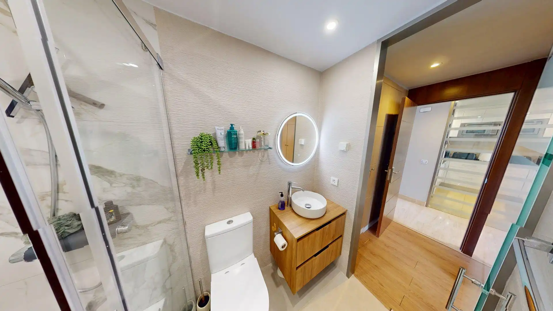 Badezimmer von Wohnung zum Verkauf in Mijas mit Klimaanlage, Heizung und Privatgarten