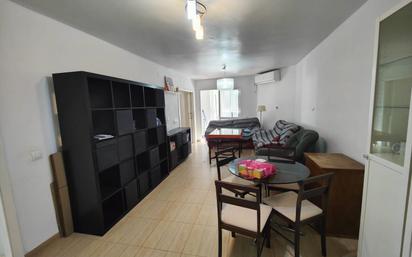 Bedroom of Flat for sale in  Sevilla Capital  with Air Conditioner, Heating and Terrace