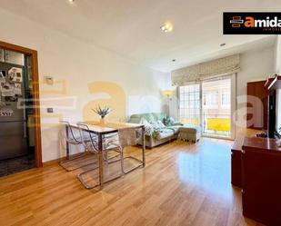 Living room of Flat for sale in Sabadell  with Heating, Parquet flooring and Balcony