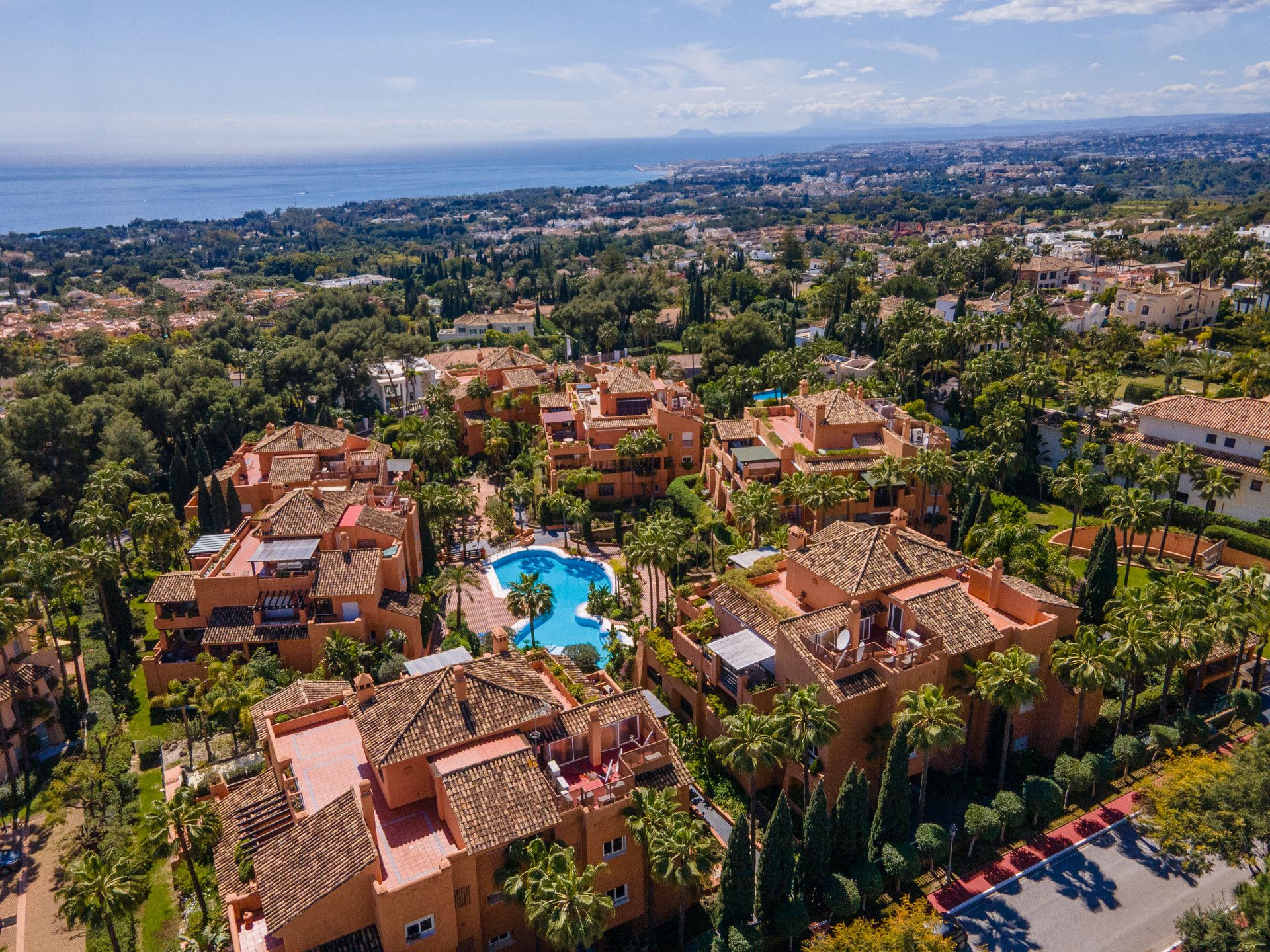 Exterior view of Apartment for sale in Marbella  with Air Conditioner, Private garden and Terrace