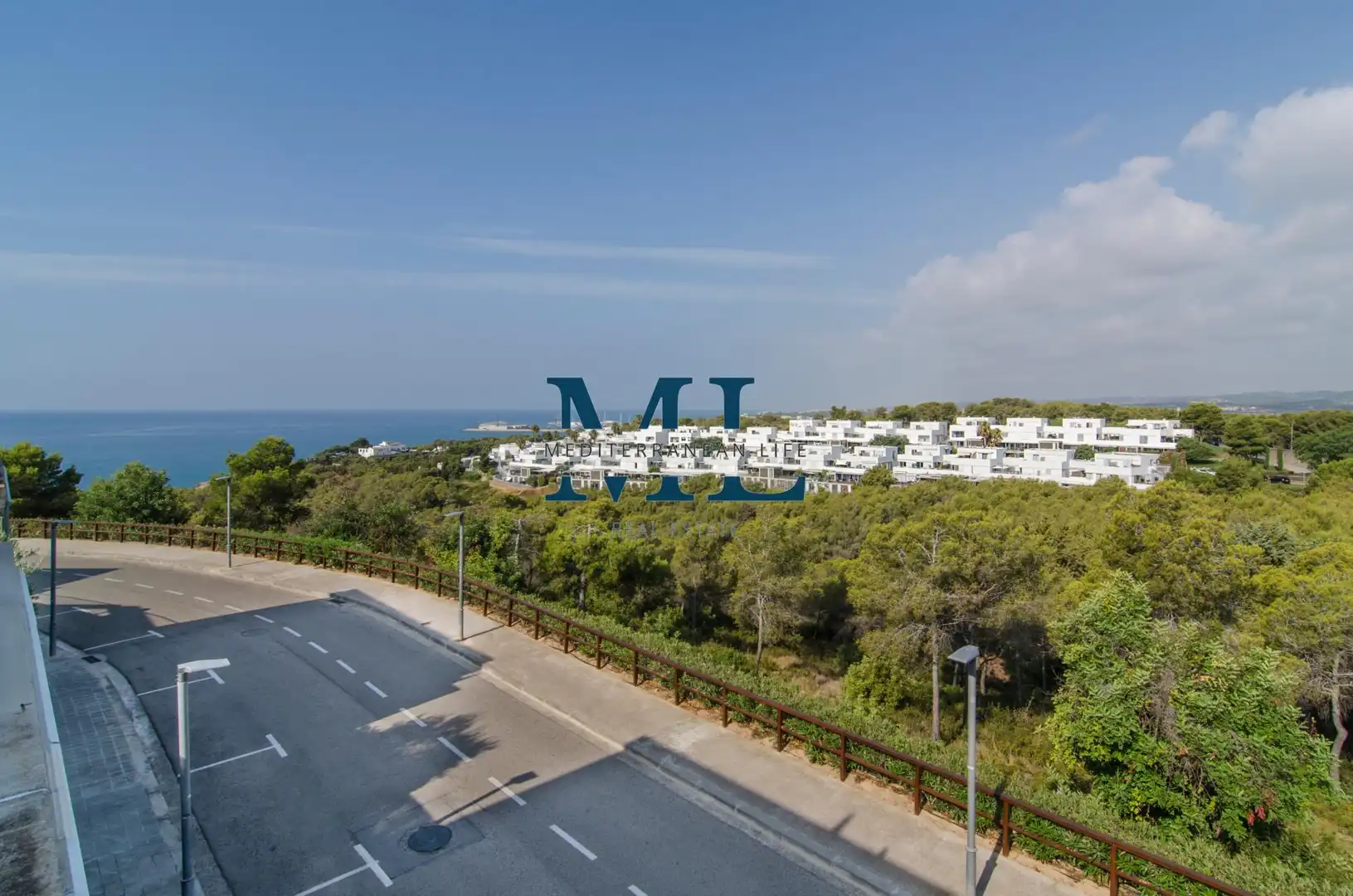 Vista exterior de Dúplex en venta en Sant Pere de Ribes con Calefacción, Jardín privado y Piscina