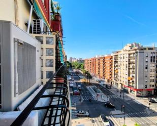 Exterior view of Flat to rent in  Valencia Capital  with Air Conditioner, Heating and Terrace