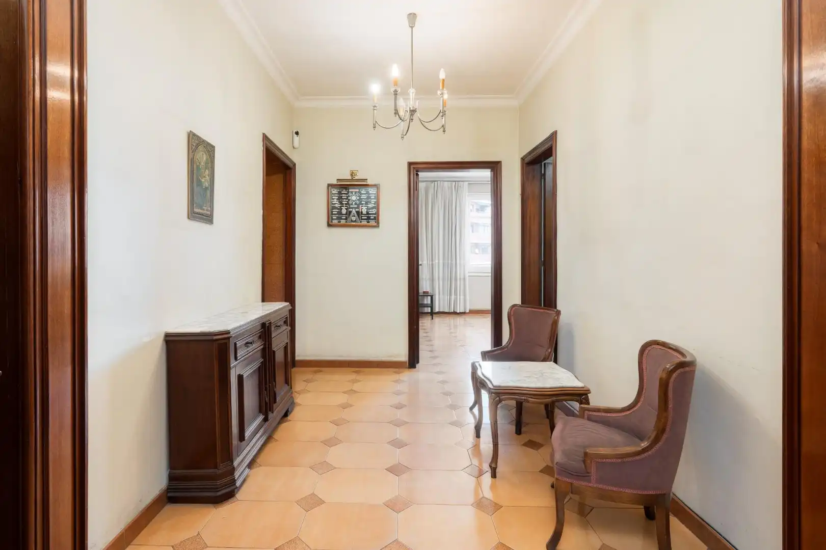 Wohnung zum Verkauf in Barcelona mit Heizung und Alarm