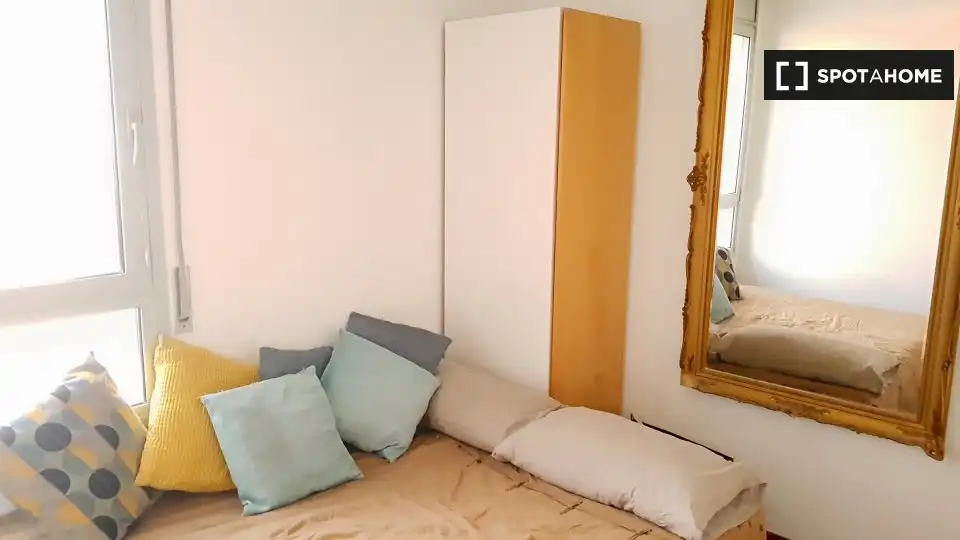 Habitació a Port Forum