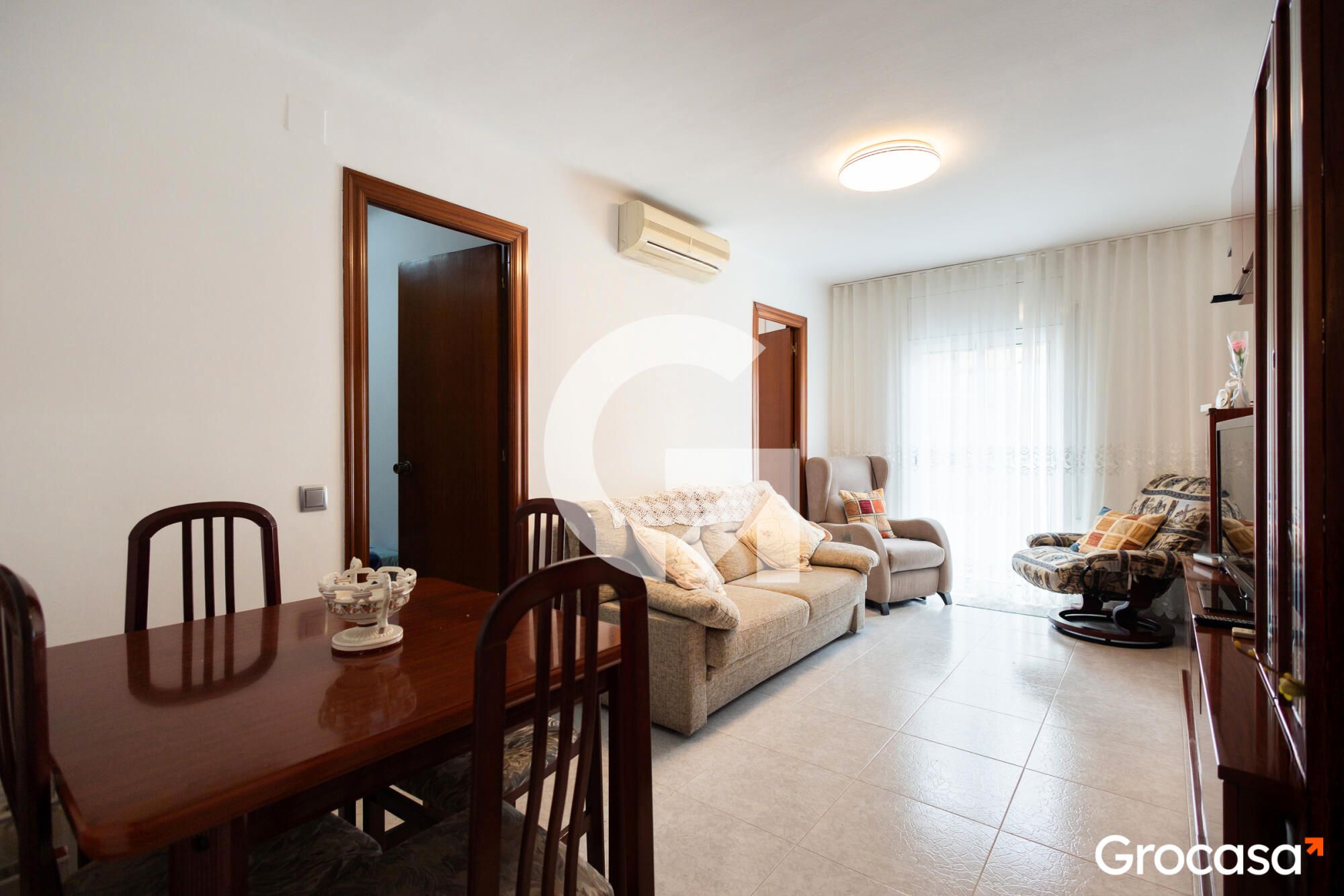 Living room of Flat for sale in L'Hospitalet de Llobregat  with Air Conditioner and Balcony