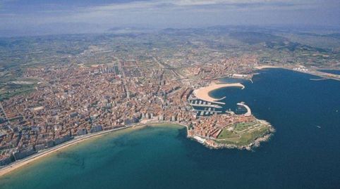 Foto 3 de Piso en venta en Gijón - Doctor Bellmunt, Barrio del Centro, Gijón