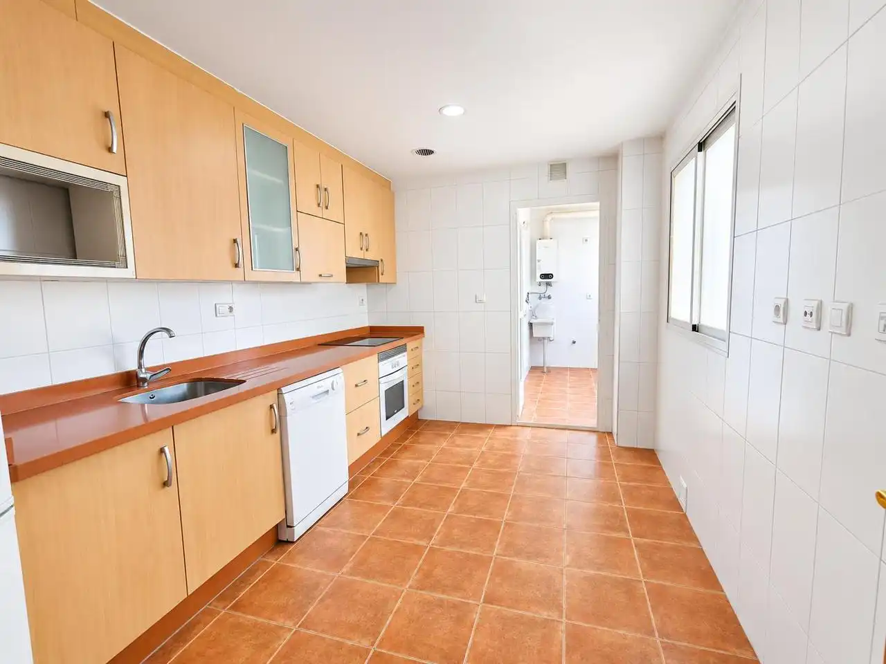 Piso con ascensor en venta en Calle Clara Campoamor, imagen 3