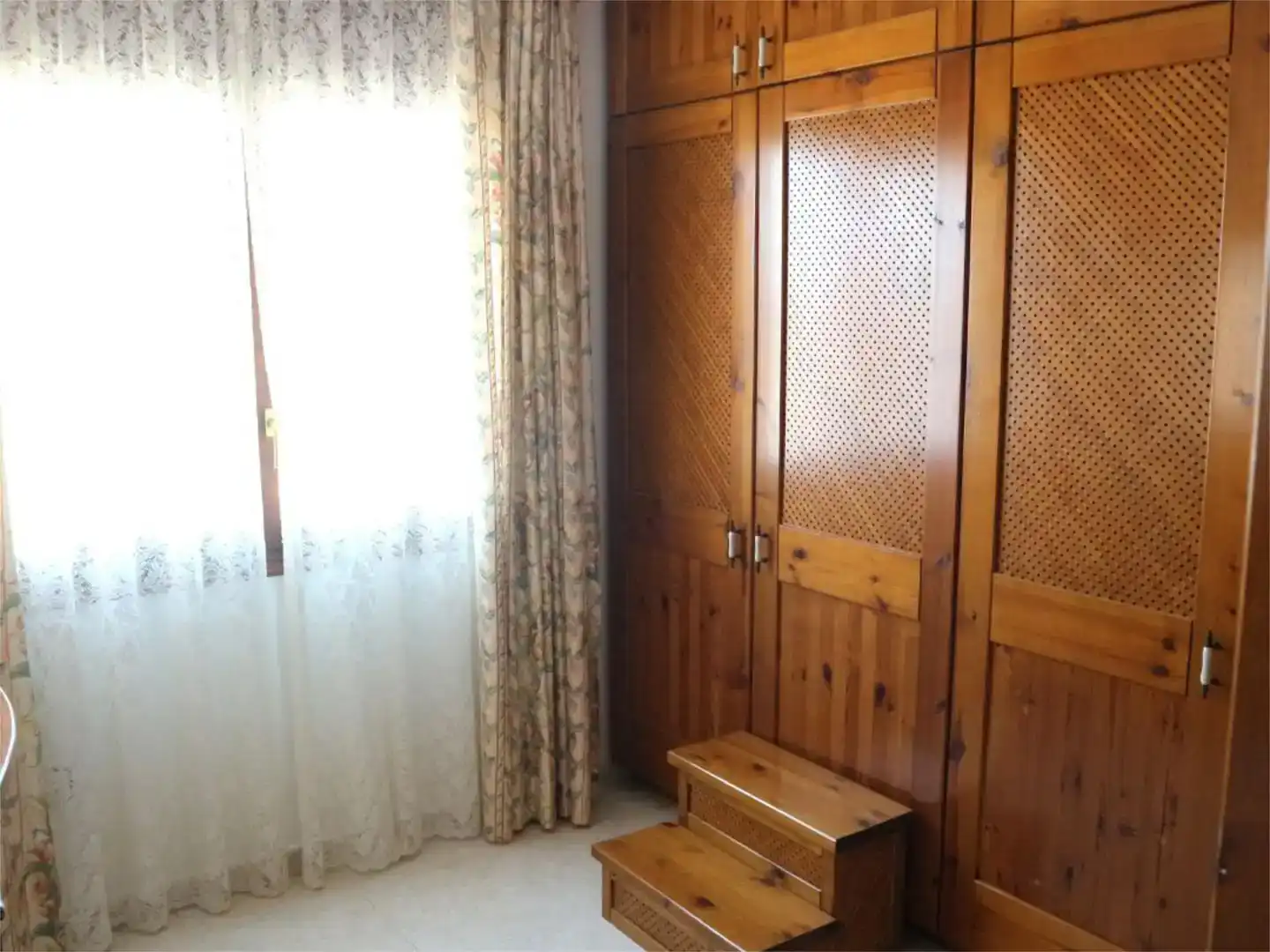 Dormitori de Casa o xalet en venda en Mont-roig del Camp amb Aire condicionat, Piscina i Balcó