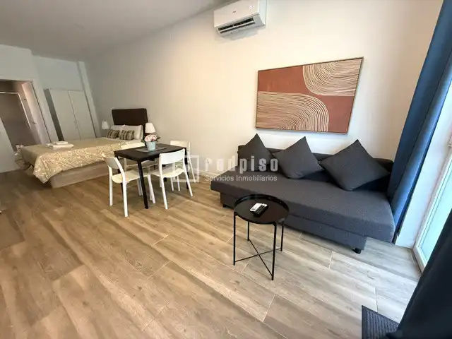 Dormitori de Loft en venda en Madrid amb Aire condicionat, Calefacció i Jardí privat