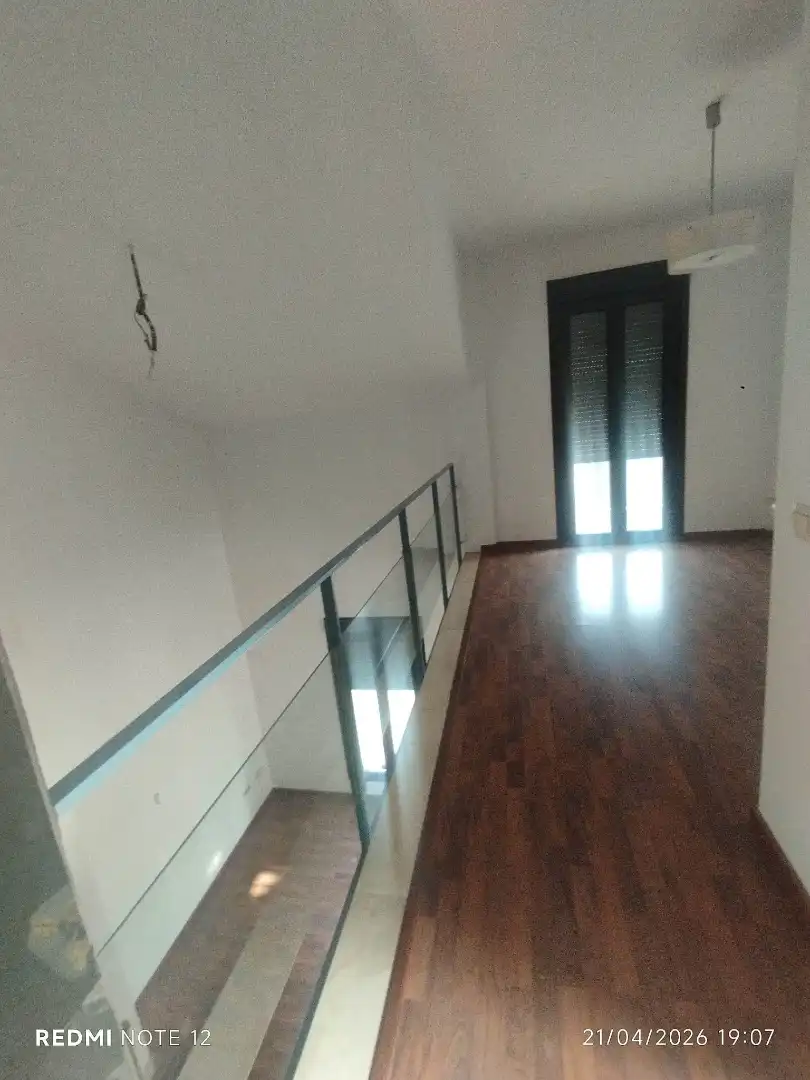 Casa adosada en venda en Villanueva del Ariscal amb Aire condicionat, Calefacció i Jardí privat