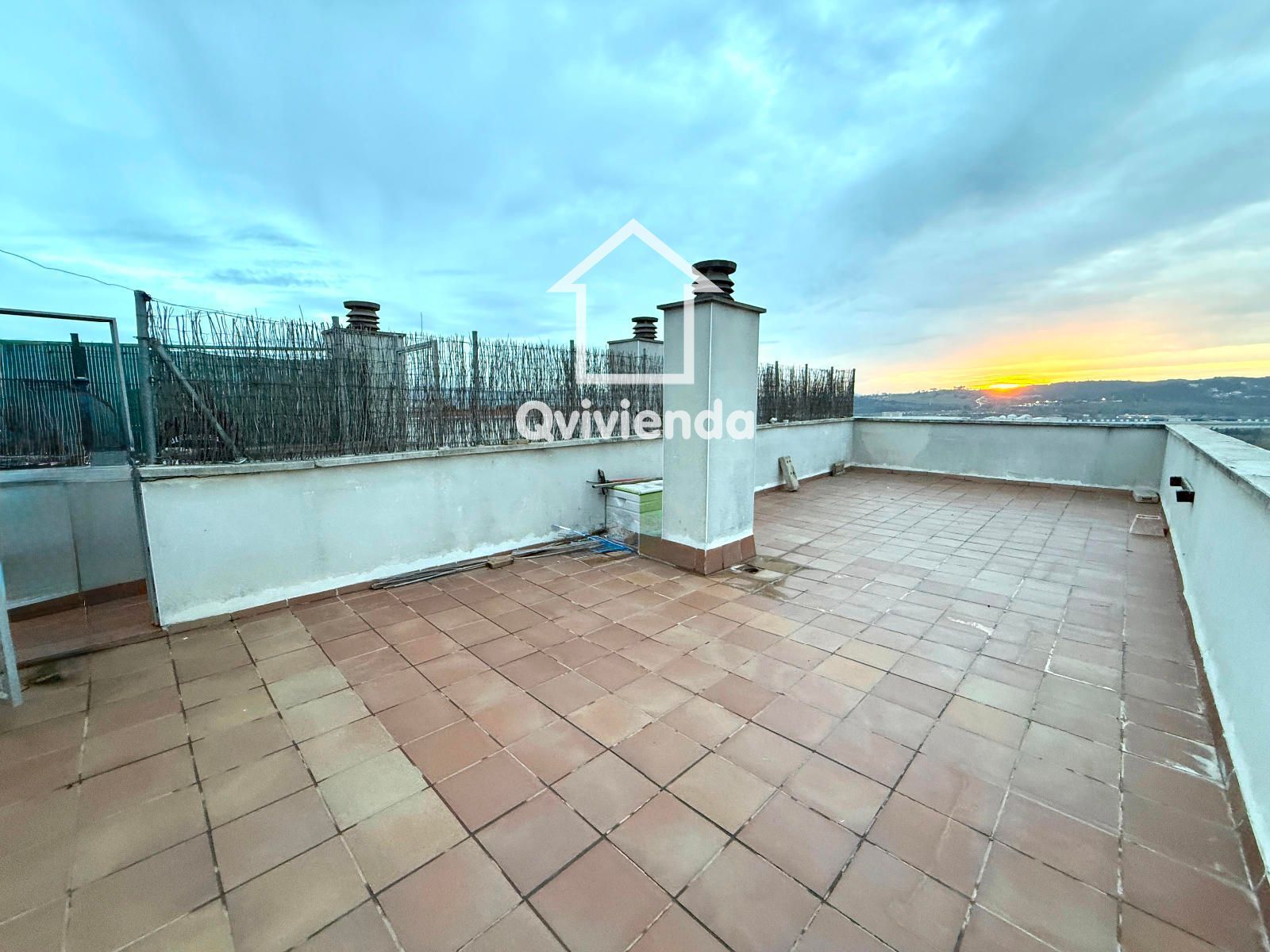 Terrassa de Pis en venda en Barberà del Vallès amb Aire condicionat, Calefacció i Terrassa