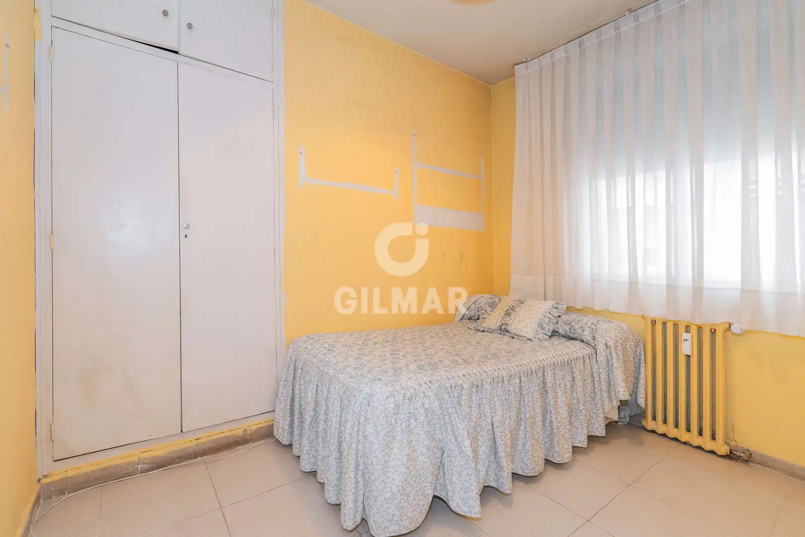 Habitación de Piso en venta en Madrid con Calefacción, Trastero y Balcón