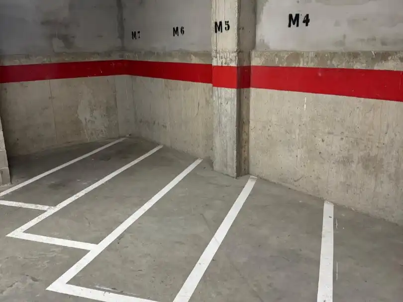 Motorradstellplatz zur Miete in Jeroni Pujades 25