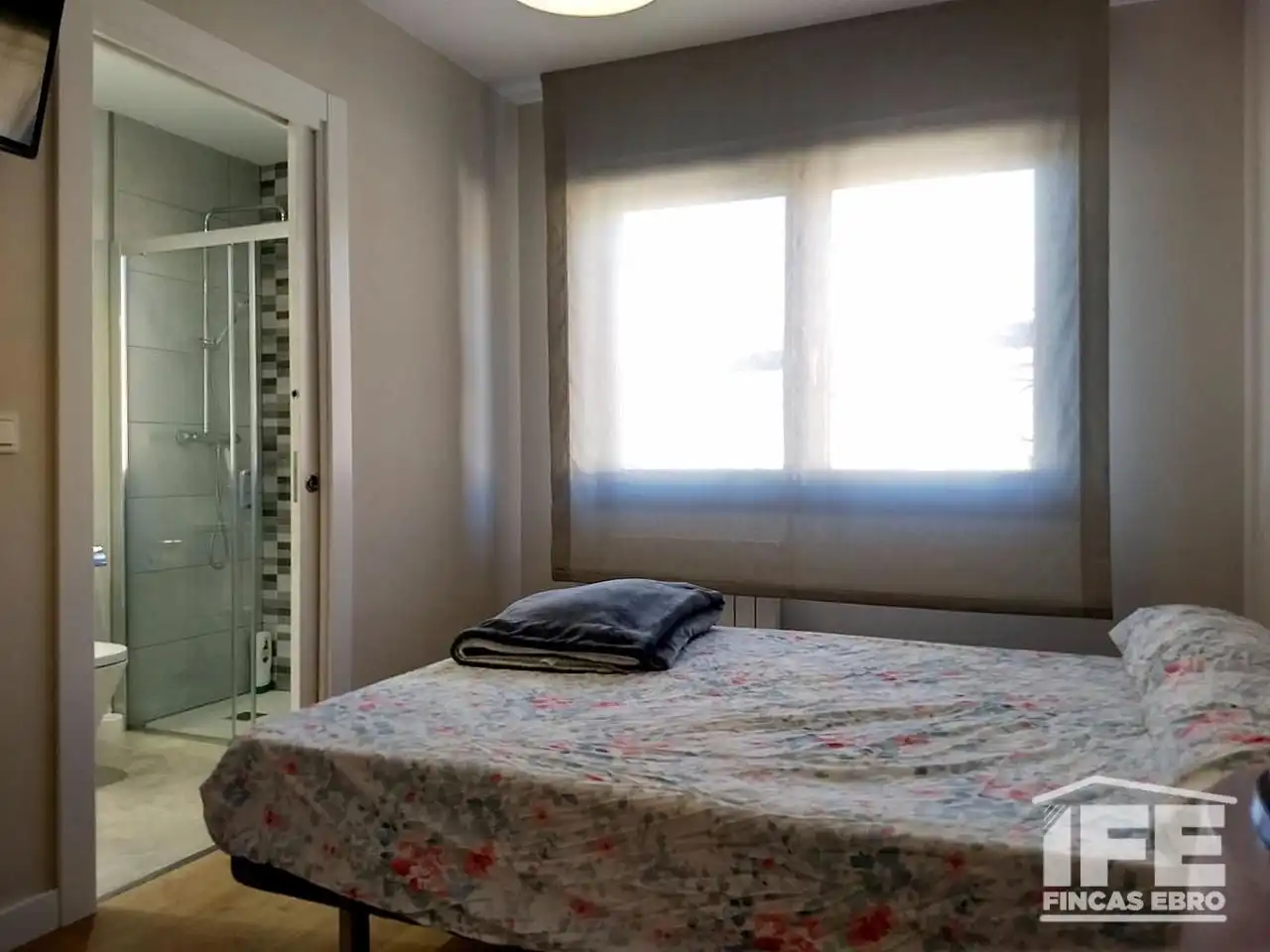 Dormitori de Casa o xalet en venda en Alagón amb Aire condicionat, Calefacció i Jardí privat