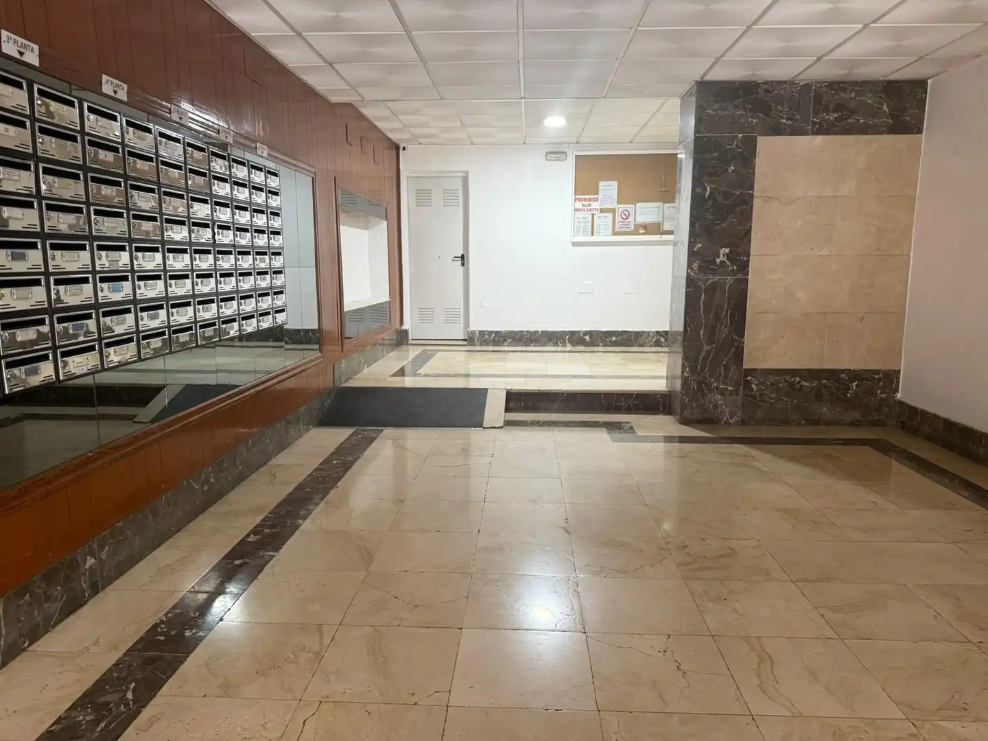 Flat with terrace for sale in Calle Calle Tirso de Molina, imagen 21