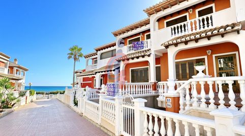 Foto 2 de Casa adosada en venta en Avenida Avenida de la Libertad, 72, Guardamar Playa, Guardamar del Segura