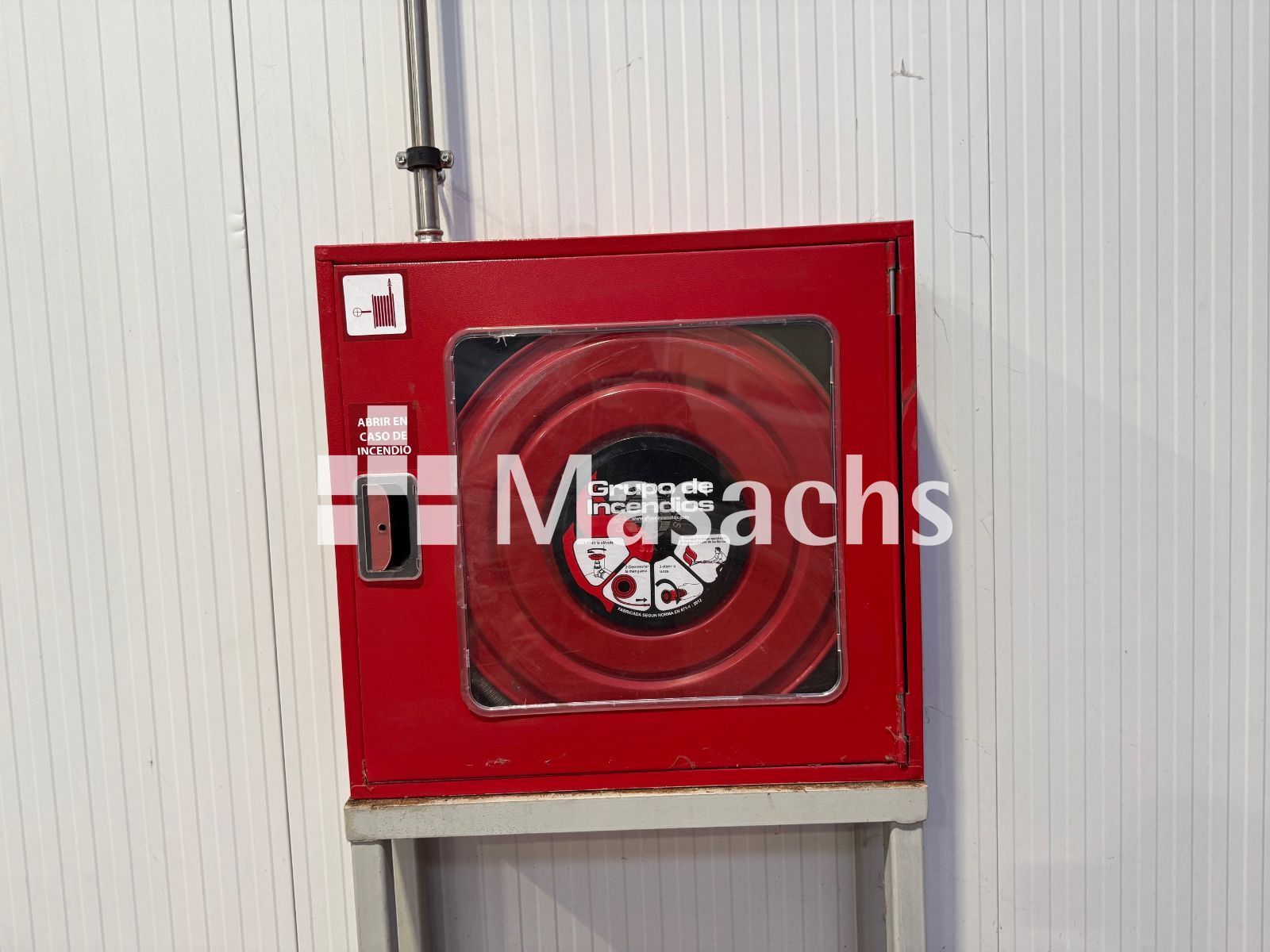 Außenansicht von Fabrikhallen zur Miete in Santpedor