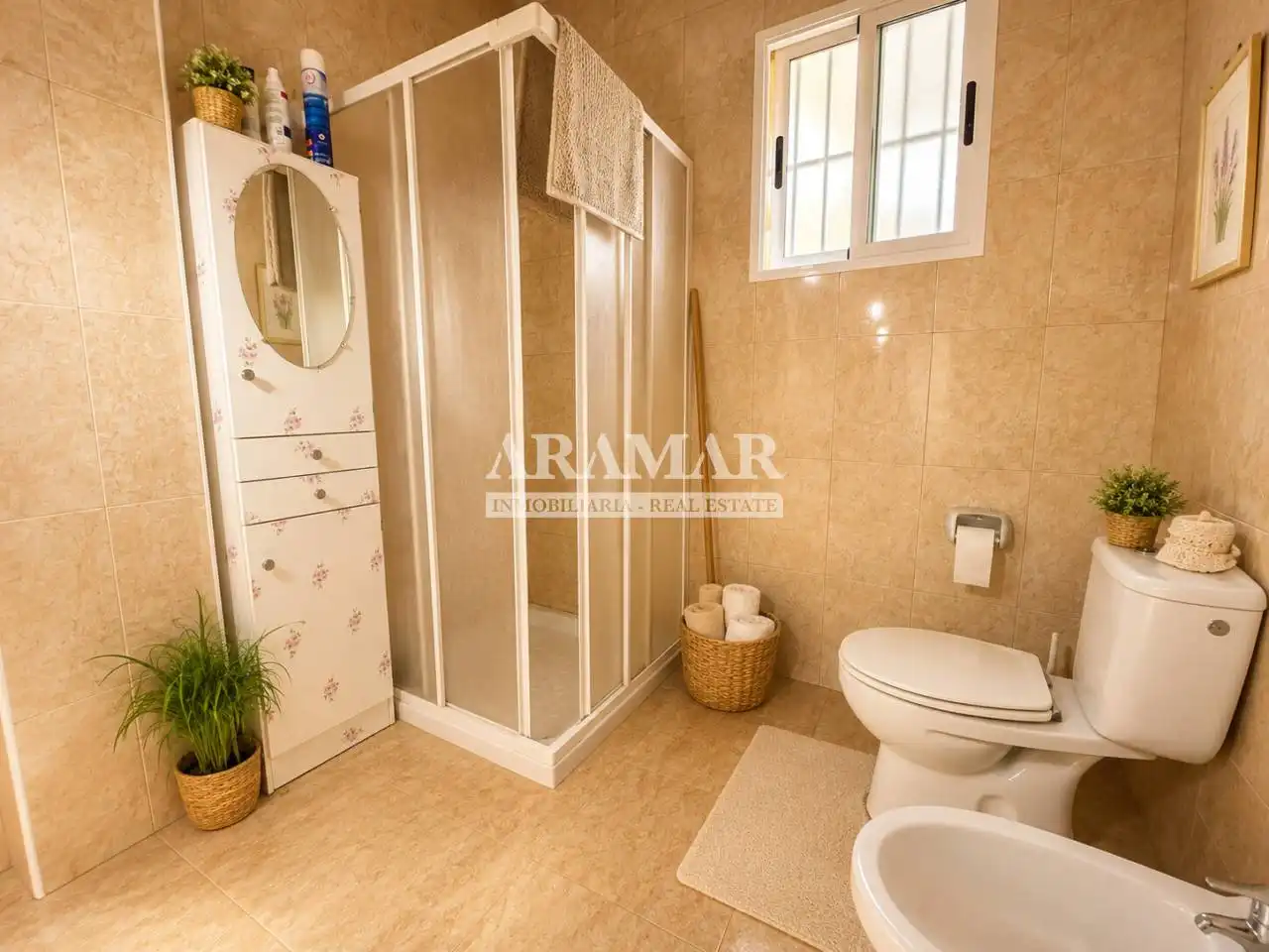 Baño de Casa o chalet en venta en Oliva con Jardín privado