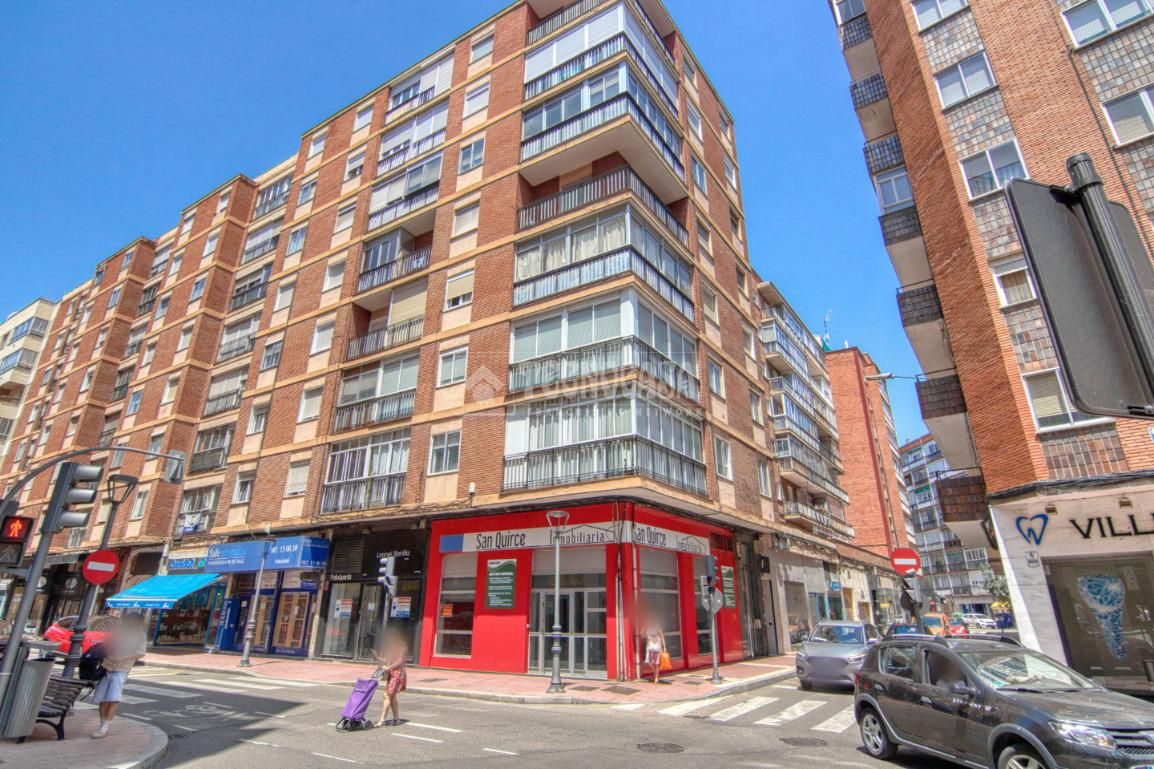 Vista exterior de Pis en venda en Valladolid Capital amb Calefacció i Terrassa