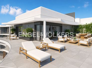 Penthouse with pool for sale in Camins al Grau