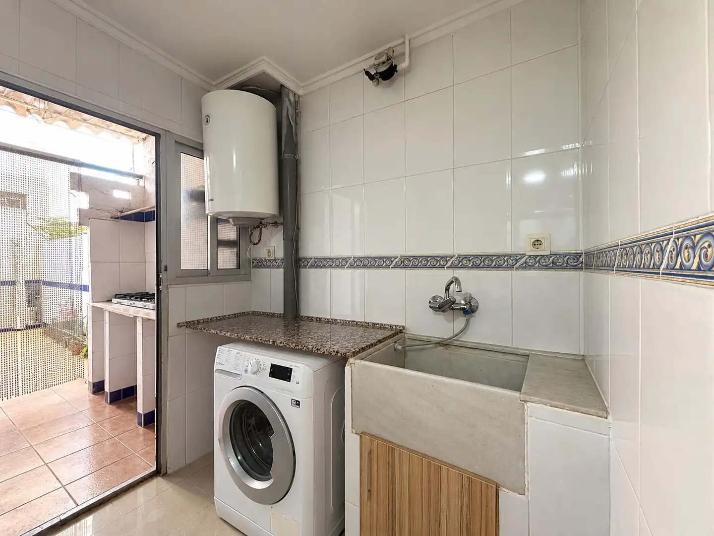 Kitchen of Flat for sale in Carlet, Valencia