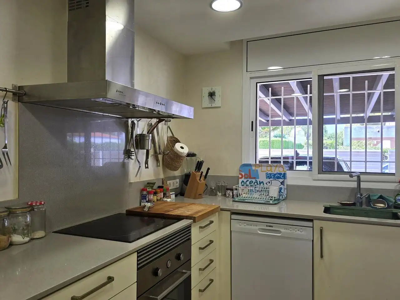 Cocina de Casa o chalet en venta en L'Ametlla de Mar  con Aire acondicionado, Jardín privado y Terraza