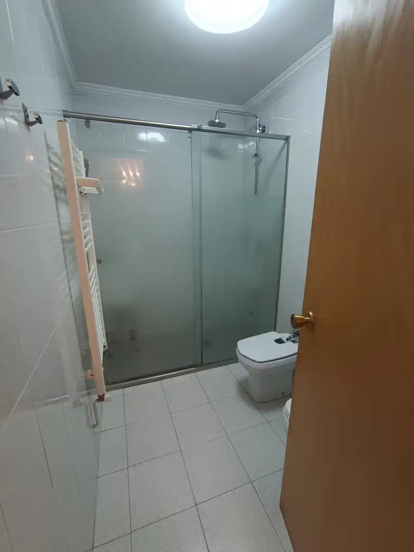 Bathroom of Flat for sale in Bescanó  with Heating and Swimming Pool