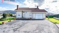 Vista exterior de Casa o xalet en venda en Mazcuerras amb Calefacció, Jardí privat i Terrassa