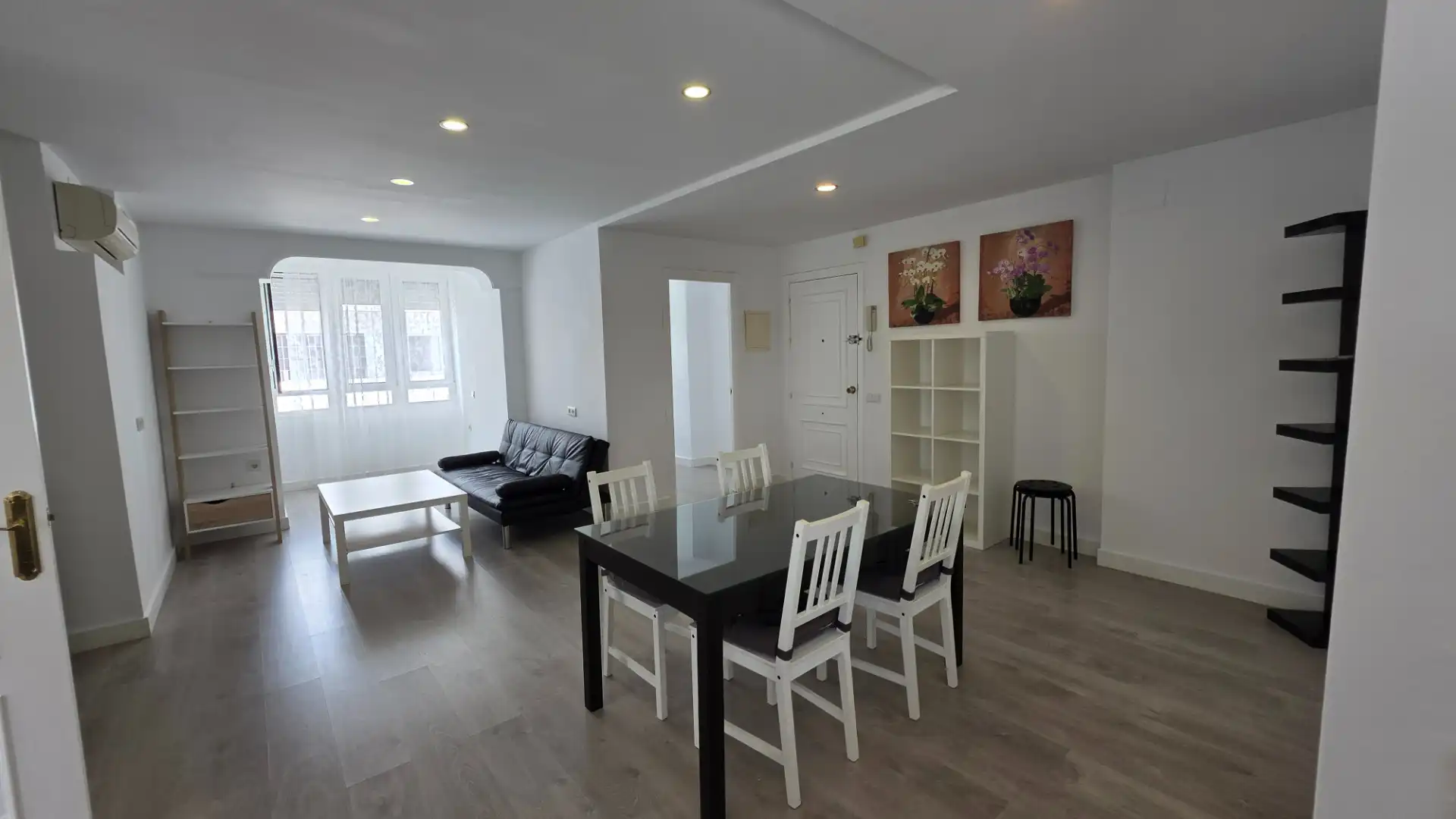 Living room of Flat for rent in El Puerto de Santa María  with Air Conditioner, Furnished and Oven