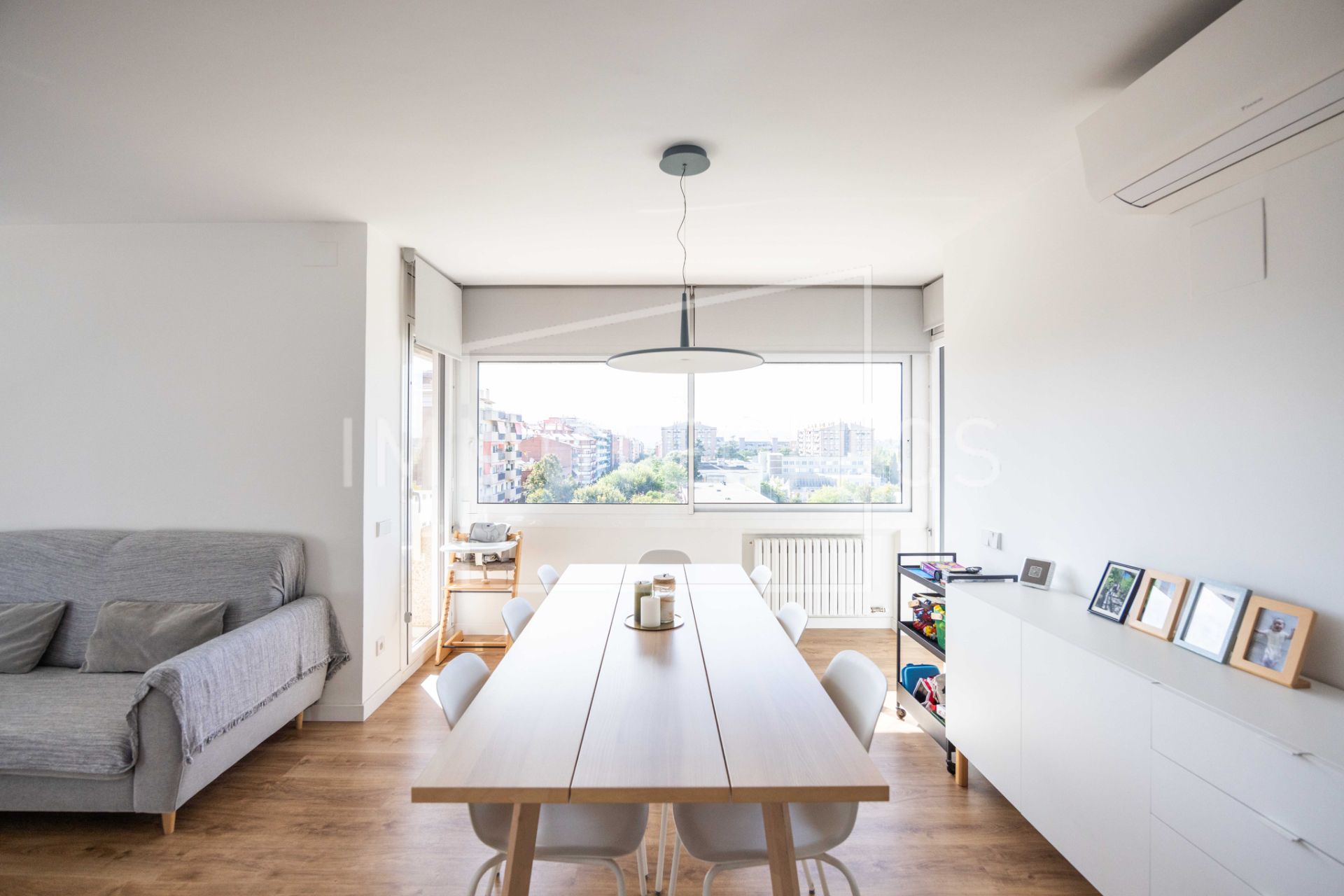 Dining room of Flat for sale in Granollers  with Heating, Parquet flooring and Oven