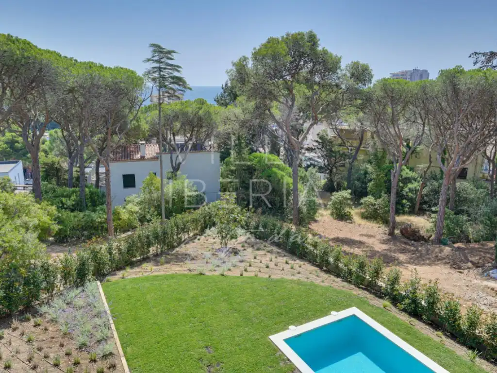 Jardí de Casa o xalet en venda en Castell d'Aro, Platja d'Aro i s'Agaró amb Aire condicionat, Calefacció i Jardí privat